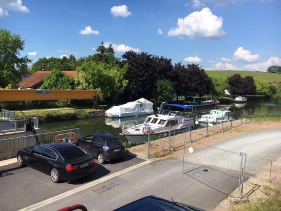 Le Depot Appartement Du Canal 80M2 A Champvert Buitenkant foto