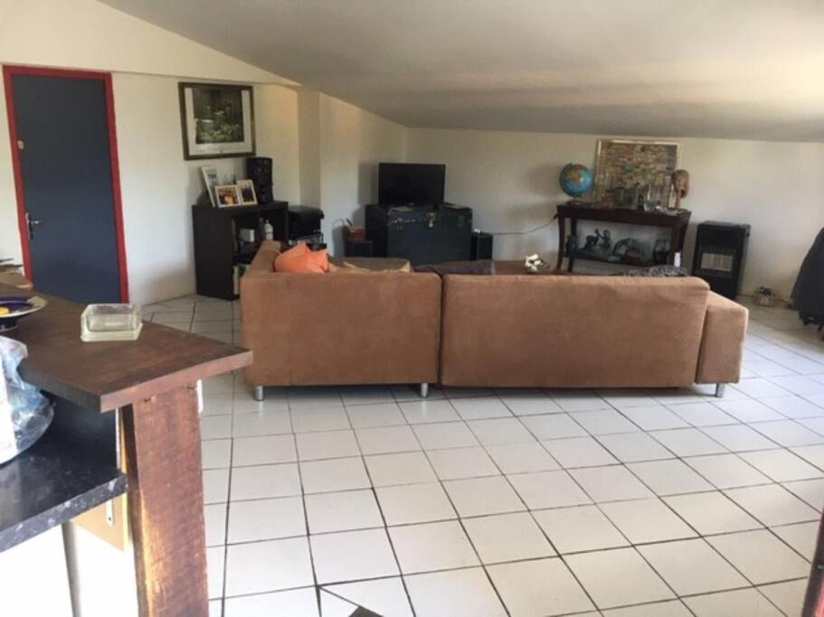 Le Depot Appartement Du Canal 80M2 A Champvert Buitenkant foto