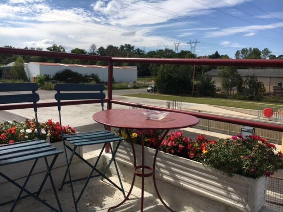 Le Depot Appartement Du Canal 80M2 A Champvert Buitenkant foto